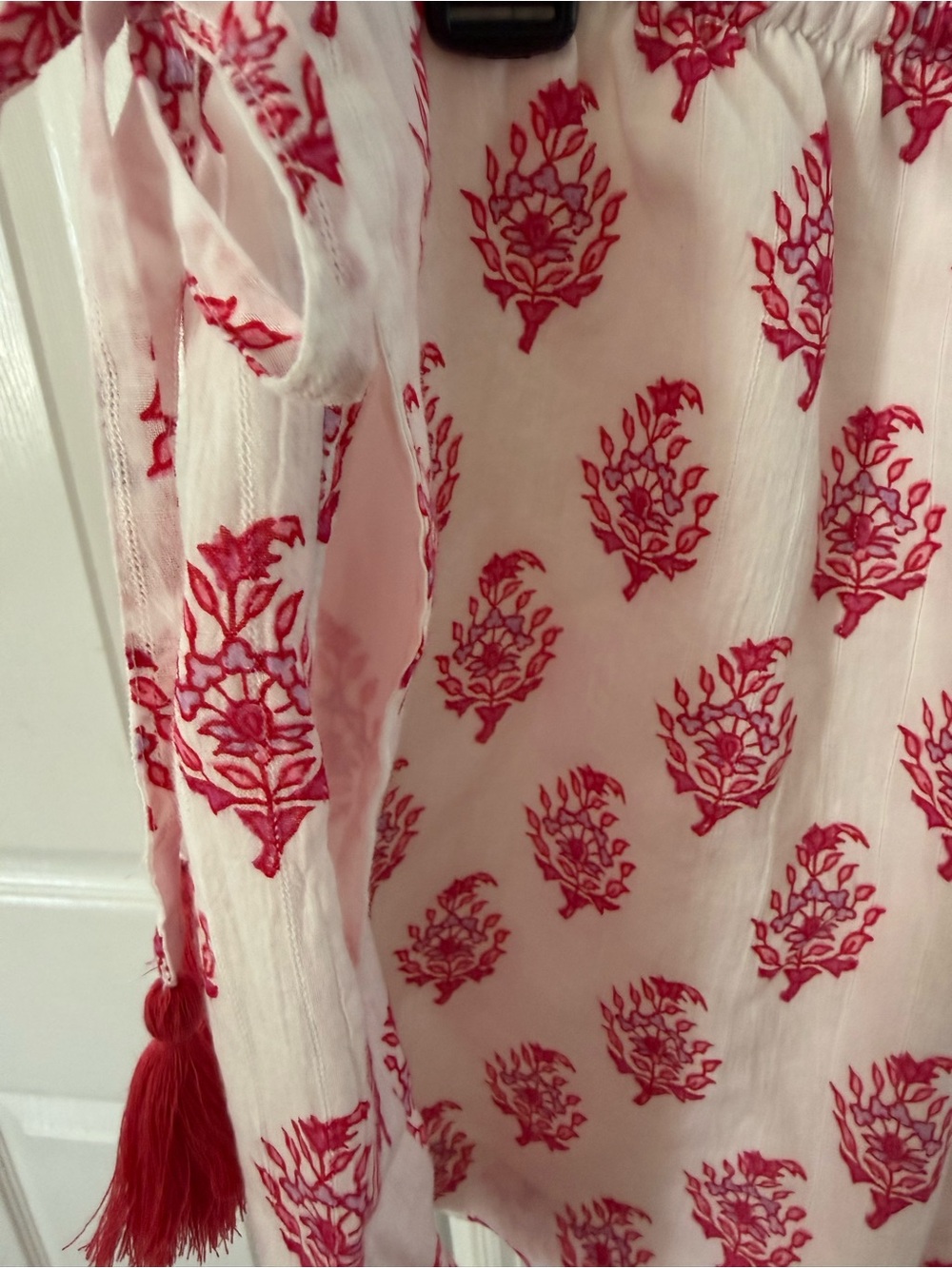 Roller Rabbit White High-Waist Shorts with Pink Floral Print and Tassels - Picture 3 of 7